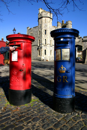LINDABALL_PILLARBOXES.JPG