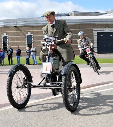 RonCastle-RacetoBanbury.jpg