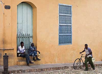 Roger_Norton_Street_Scene_Cuba.jpg