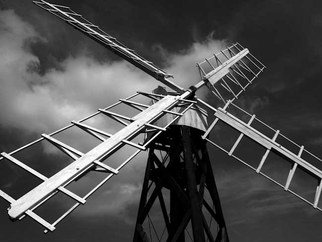 BarrySkeletonWindmill.jpg