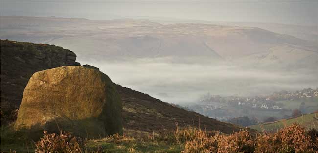 Chris_Pooley-Open-Overlooking_Hathersage_at_Dawn.jpg