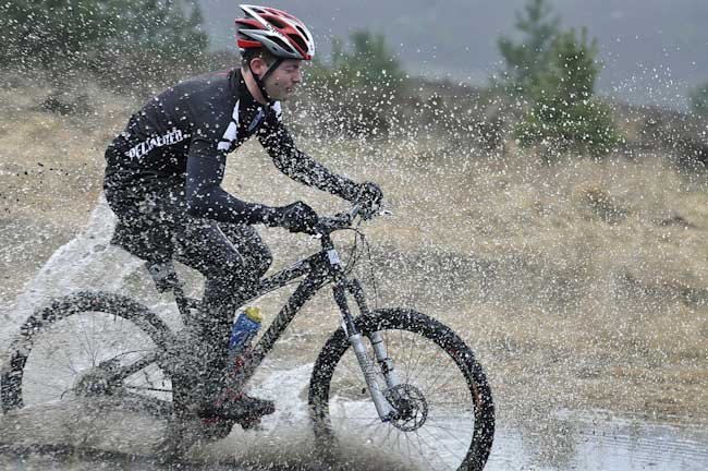 Julian_Hillier-Open-Splashing_Cyclist.jpg