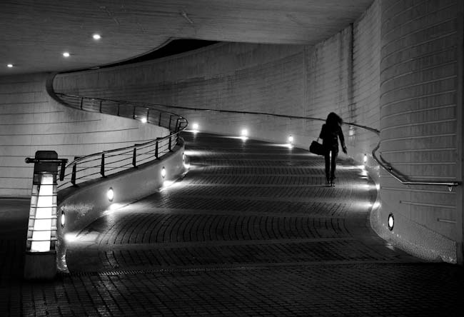 Monochrome-Sharon_Ribbon-untitled.jpg.jpg