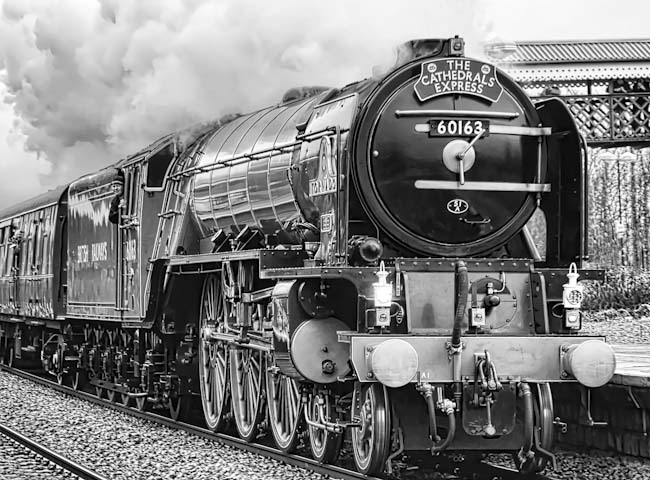 Steve_Mundy_-_1__Tornado_at_Taplow.jpg