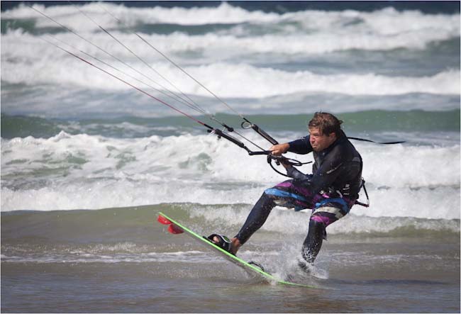 Mark_Russell-Advanced-Kite_Surfer_Peranporth_Beach.jpg