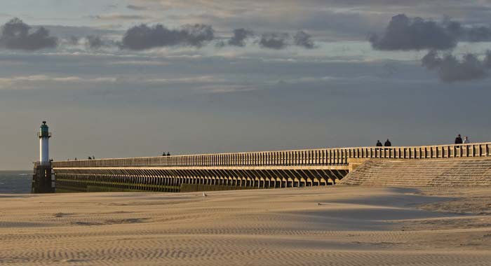 Dave_Mundy-Landscape-Bleriot_Plage_Evening_Light.jpg