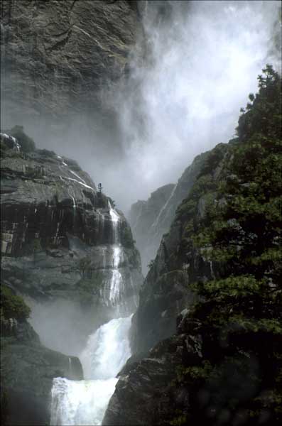 DavidB125middleyosfall.jpg