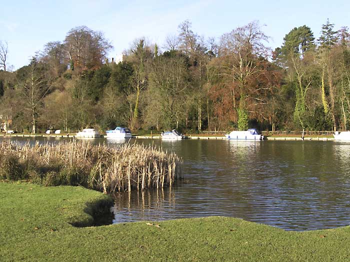 ThamesbelowDanesfieldHotel.jpg