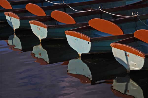 Boats-near-Windsor-Wheel.jpg