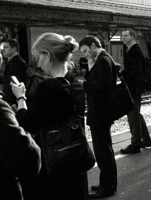 Friday evening platform change, Reading Station