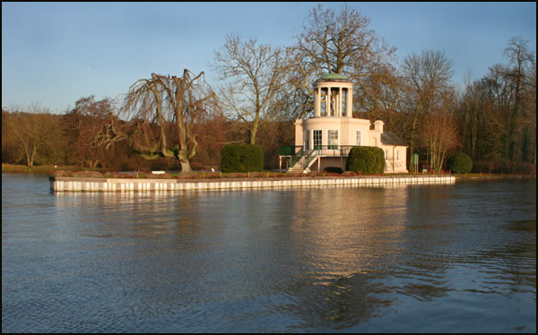 The Folly At Henley-Dave Mundy